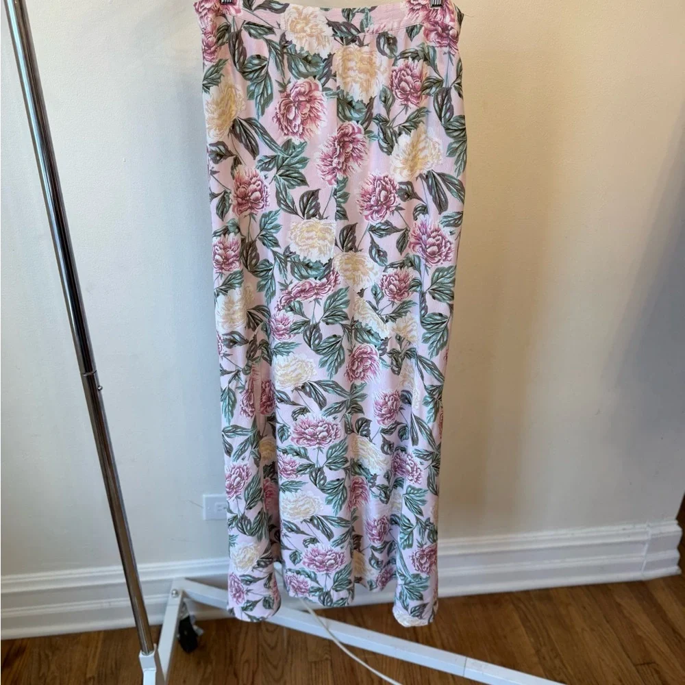 Forever 21 Pink Floral Maxi Skirt with Green Leaves - Picture 4 of 4